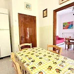 P061 - Porto Recanati, Ampio Quadrilocale Vicino Al Mare