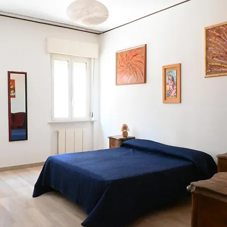 Porto Recanati, Ampio Quadrilocale Vicino Al Mare פורטו רקנאטי