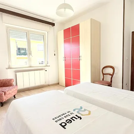 Porto Recanati, Ampio Quadrilocale Vicino Al Mare