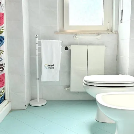 Porto Recanati, Ampio Quadrilocale Vicino Al Mare *