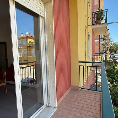 P061 - Porto Recanati, Ampio Quadrilocale Vicino Al Mare * Porto Recanati